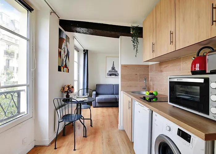Apartment In The Heart Of The Marais ! Paris